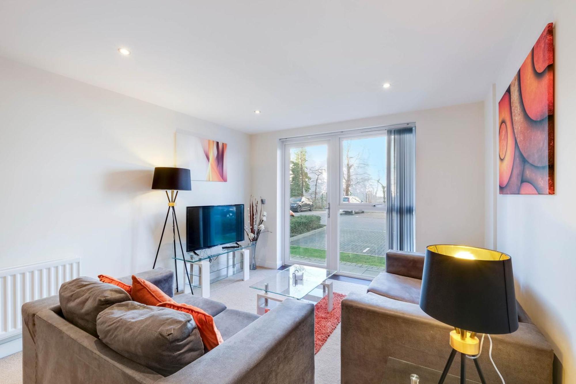 Alder House Serviced Apartment Maidenhead By 360Stays Eksteriør billede