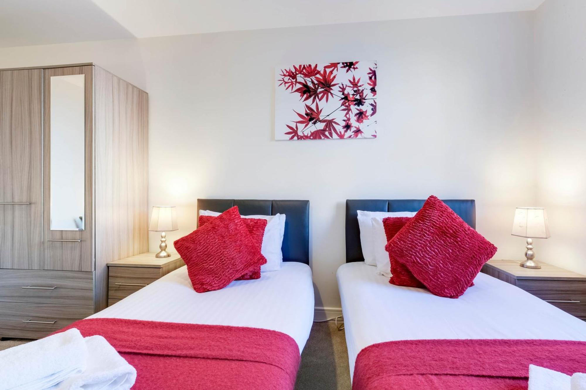 Alder House Serviced Apartment Maidenhead By 360Stays Eksteriør billede