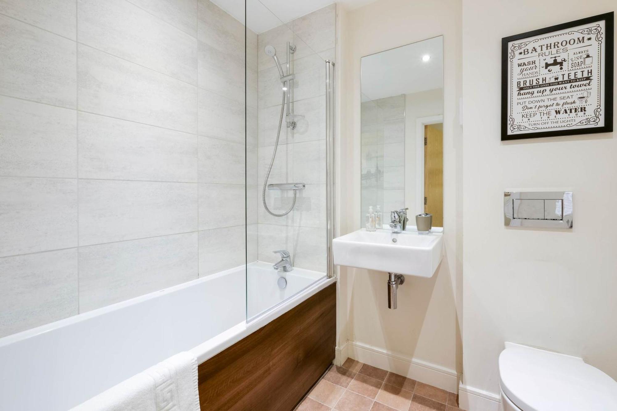 Alder House Serviced Apartment Maidenhead By 360Stays Eksteriør billede