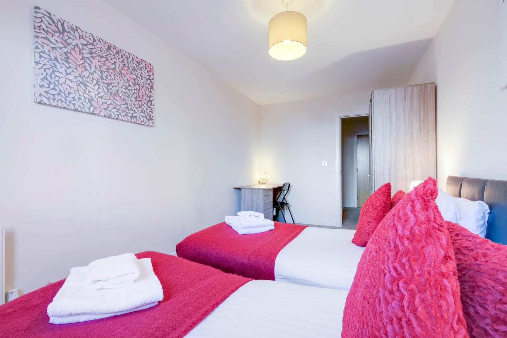 Alder House Serviced Apartment Maidenhead By 360Stays Eksteriør billede