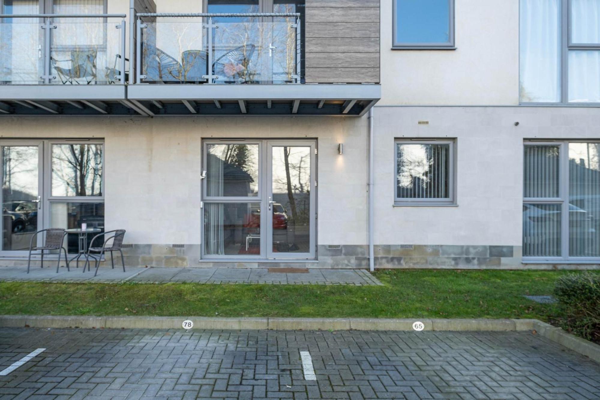 Alder House Serviced Apartment Maidenhead By 360Stays Eksteriør billede